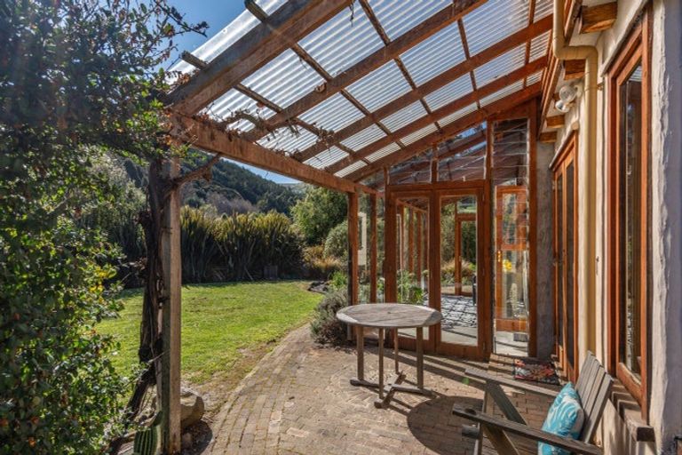 Photo of property in 9 Harmans Track, Little River, 7591