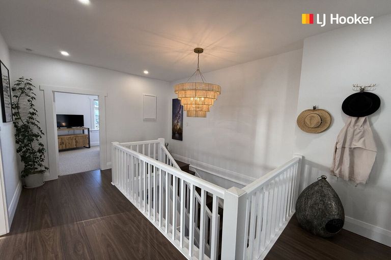 Photo of property in 104 Forbury Road, Saint Clair, Dunedin, 9012