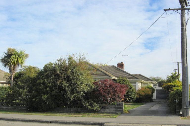Photo of property in 69 Epsom Road, Sockburn, Christchurch, 8042
