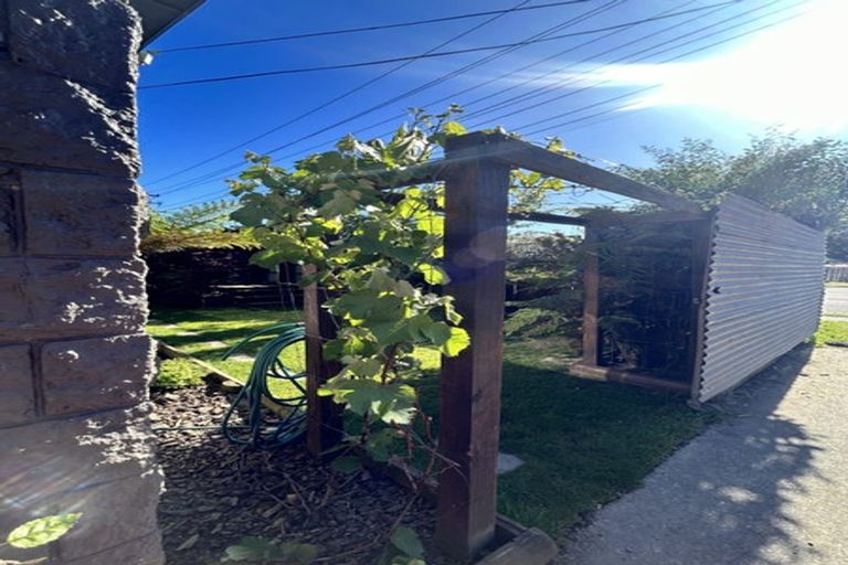 Photo of property in 51 Kent Street, Picton, 7220