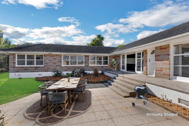 Photo of property in 24 Rollerson Street, Papakura, 2110