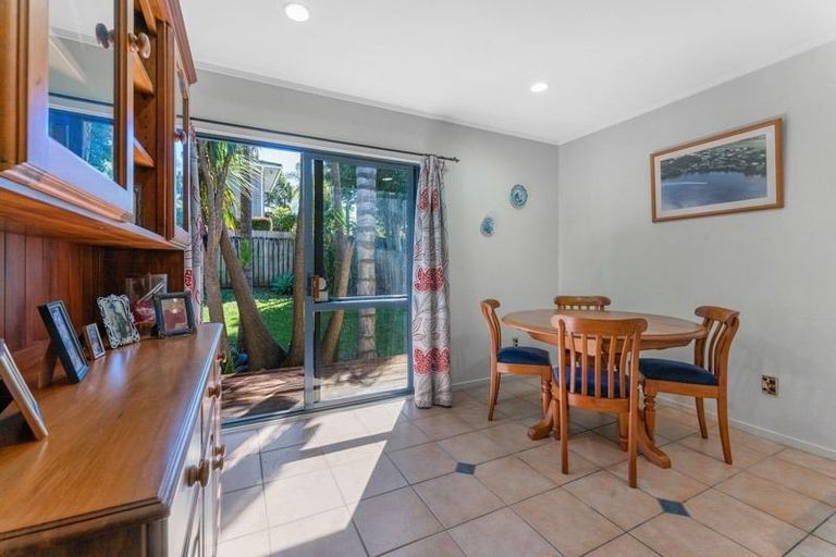 Photo of property in 1/70 Howe Street, Howick, Auckland, 2014