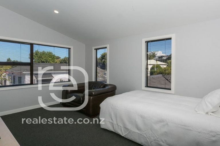 Photo of property in 75 Milton Road, Bluff Hill, Napier, 4110