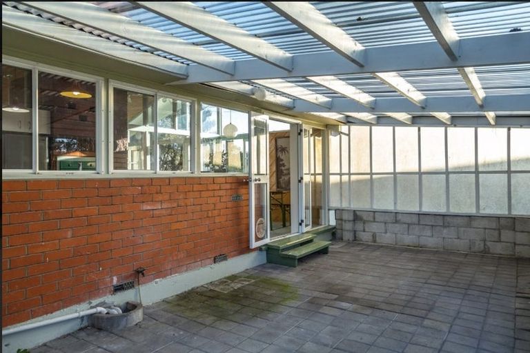 Photo of property in 63 Strasbourge Street, Martinborough, 5711