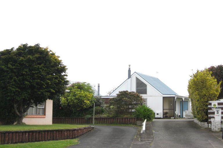 Photo of property in 9 Brierley Place, Marfell, New Plymouth, 4310