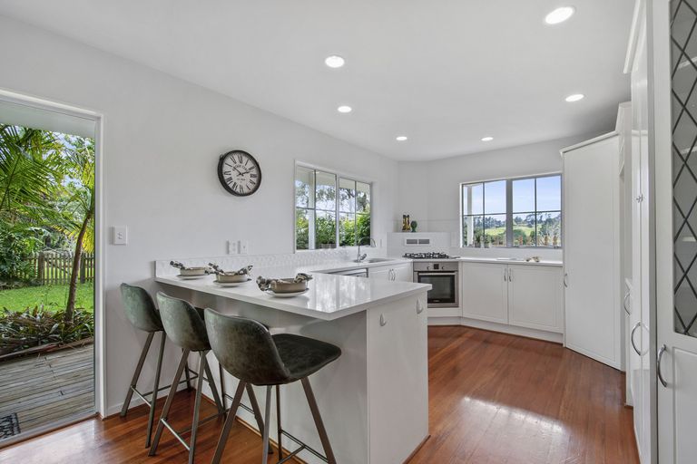 Photo of property in 10/199 Birdwood Road, Massey, Auckland, 0614