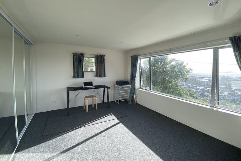 Photo of property in 84 Mitchell Street, Brooklyn, Wellington, 6021