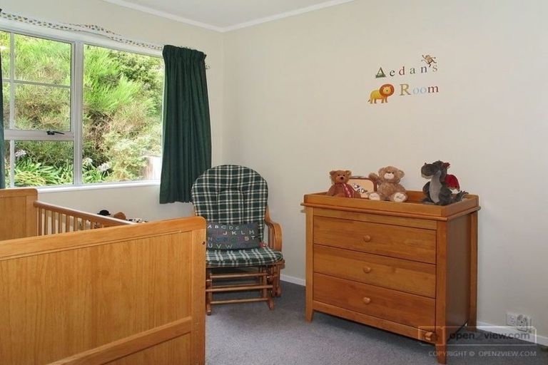 Photo of property in 16 Stonefield Place, Johnsonville, Wellington, 6037