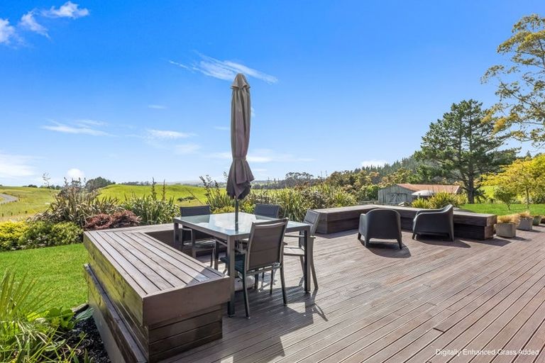 Photo of property in 1459 Carrington Road, Hurworth, New Plymouth, 4371