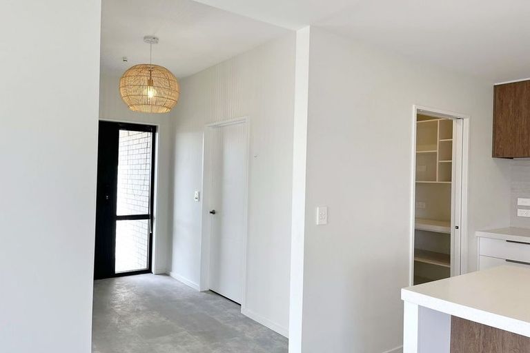 Photo of property in 8 Clare Street, Woodend, 7610