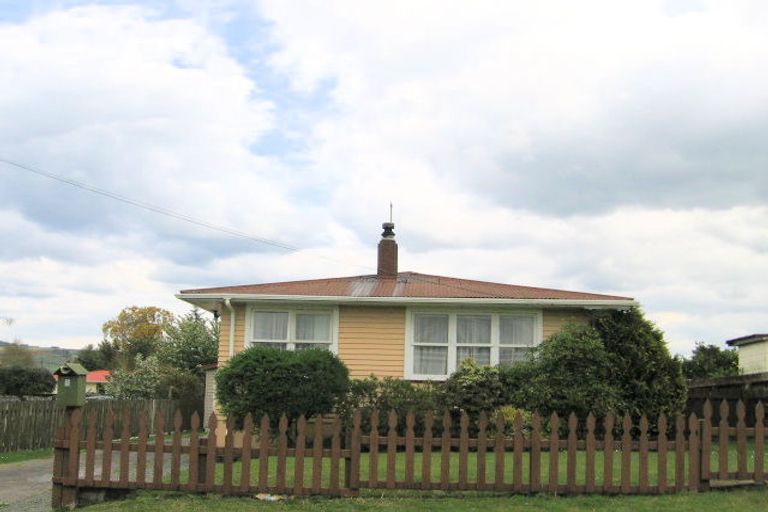 Photo of property in 3 Milne Road, Mangakakahi, Rotorua, 3015