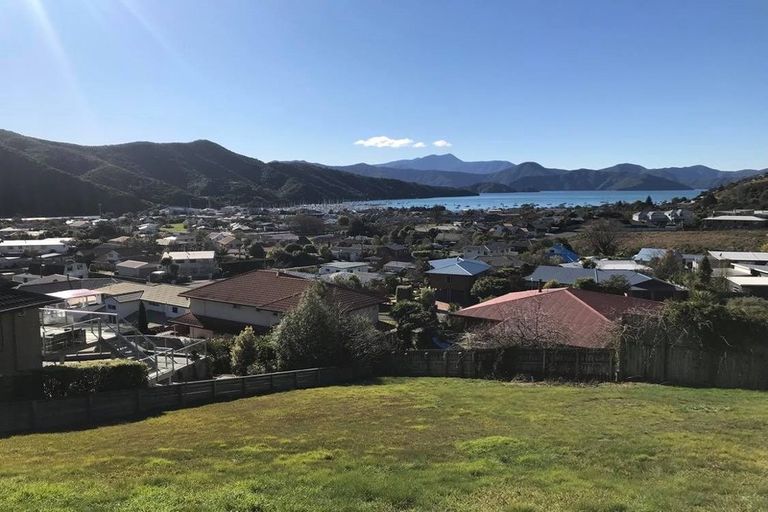 Photo of property in 7 Moana Heights, Waikawa, Picton, 7220
