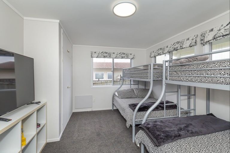 Photo of property in 63 Kahukura Avenue, Waitarere Beach, Levin, 5510