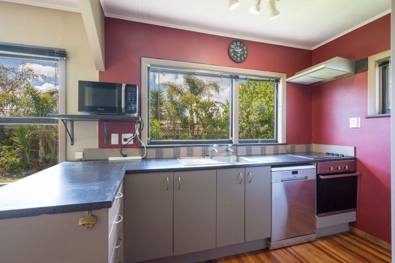 Photo of property in 283 Seaview Road, Stoke, Nelson, 7011