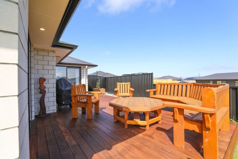 Photo of property in 14 Uku Way, Wharewaka, Taupo, 3330