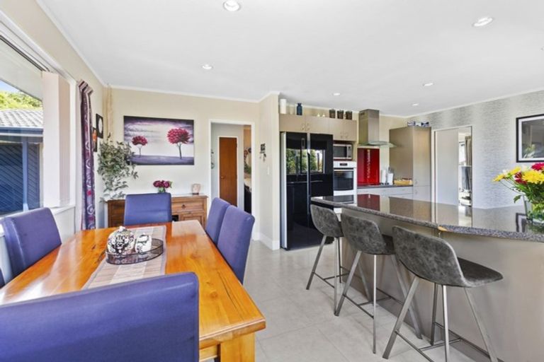 Photo of property in 7 Observatory Close, Whitby, Porirua, 5024