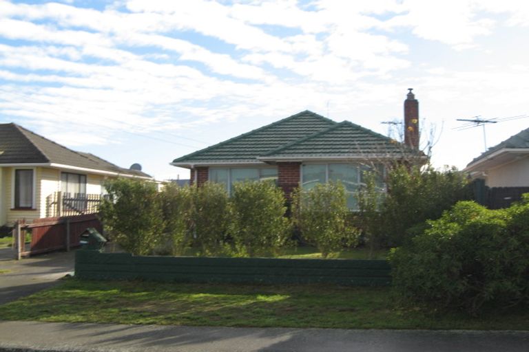 Photo of property in 10 Mountbatten Street, New Brighton, Christchurch, 8061