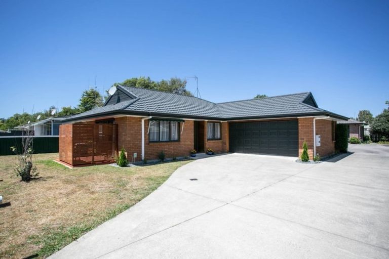 Photo of property in 67 Clare Street, Cambridge, 3434