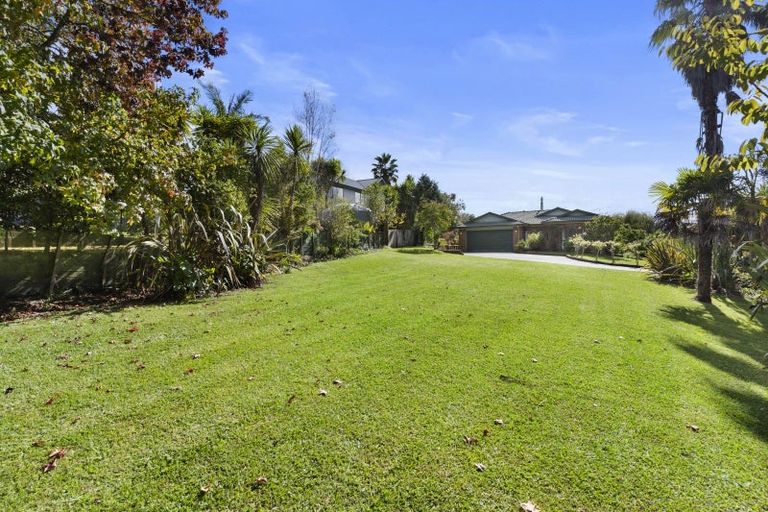 Photo of property in 28 Amber Place, Waimauku, 0812