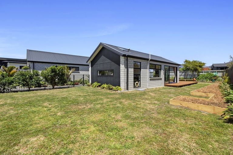 Photo of property in 23 Nadine Stanton Drive, Bell Block, New Plymouth, 4312