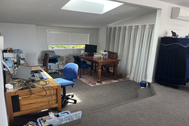 Photo of property in 98 Matipo Road, Mairangi Bay, Auckland, 0630