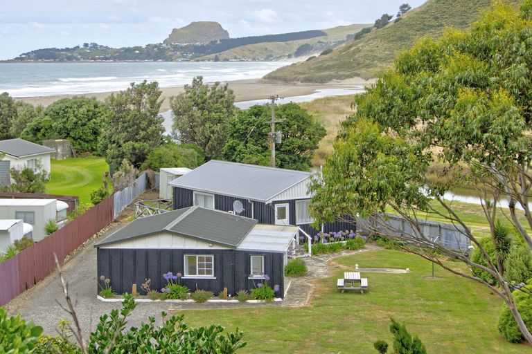 Photo of property in 44a Mataikona Road, Whakataki, Tinui, 5889