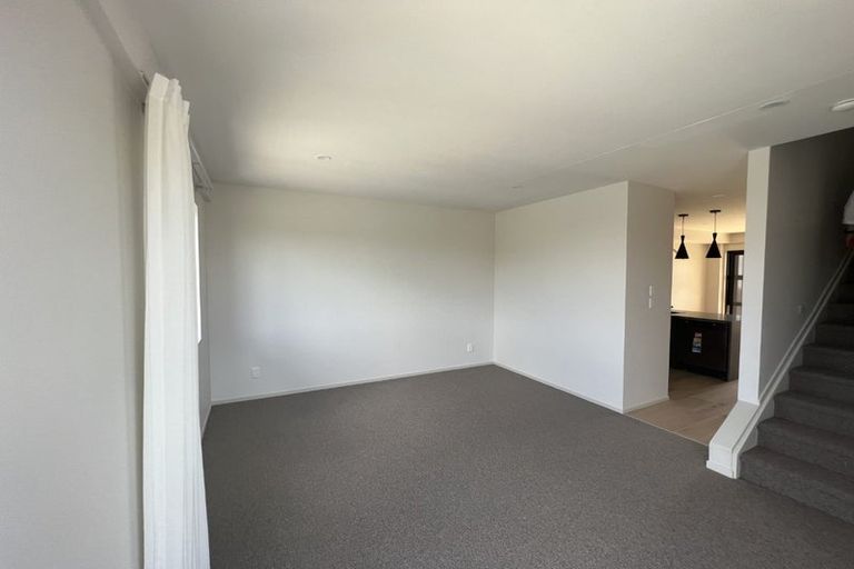 Photo of property in 13 Longshore Drive, Long Bay, Auckland, 0630