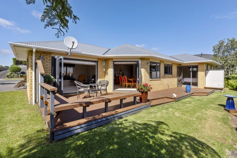 Photo of property in 59 Karamea Street, Whalers Gate, New Plymouth, 4310