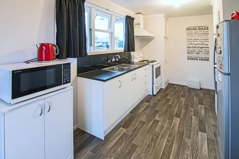 Photo of property in 160 Cole Street, Masterton, 5810