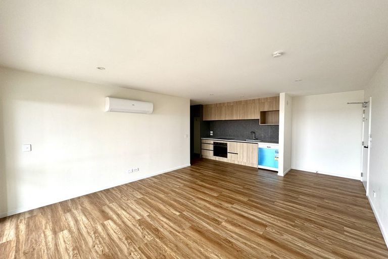 Photo of property in 201/3 Newelm Lane, Flat Bush, 2019