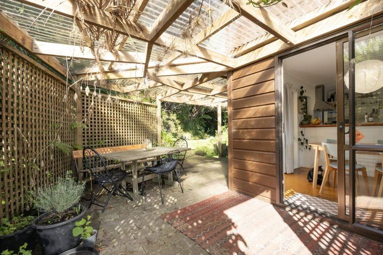Photo of property in 165 Lone Kauri Road, Karekare, New Lynn, 0772