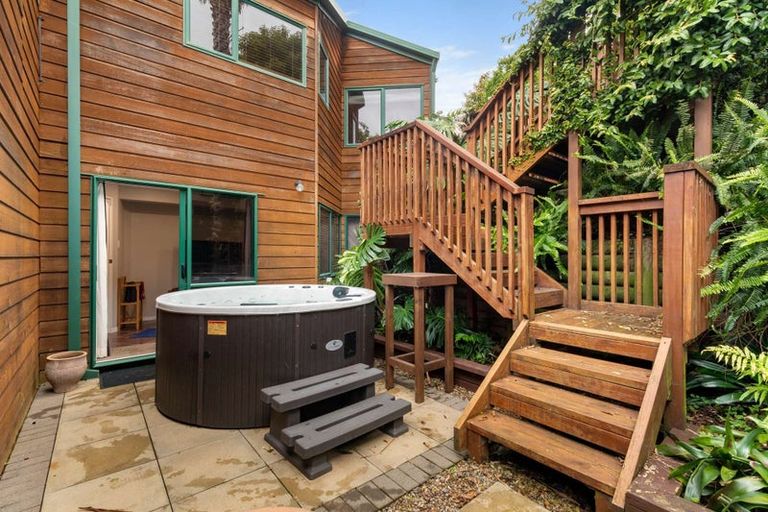 Photo of property in 43 Ranui Street, Dinsdale, Hamilton, 3204