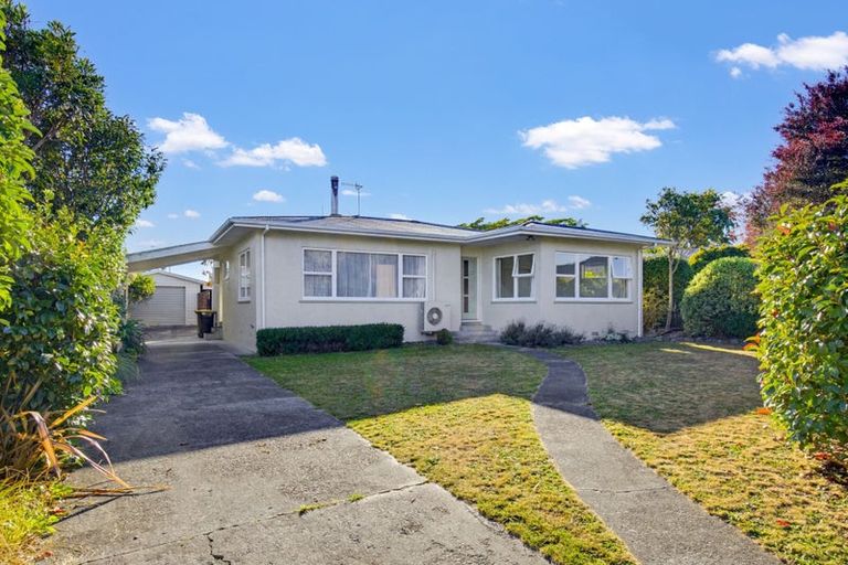 Photo of property in 15 Keats Crescent, Stoke, Nelson, 7011