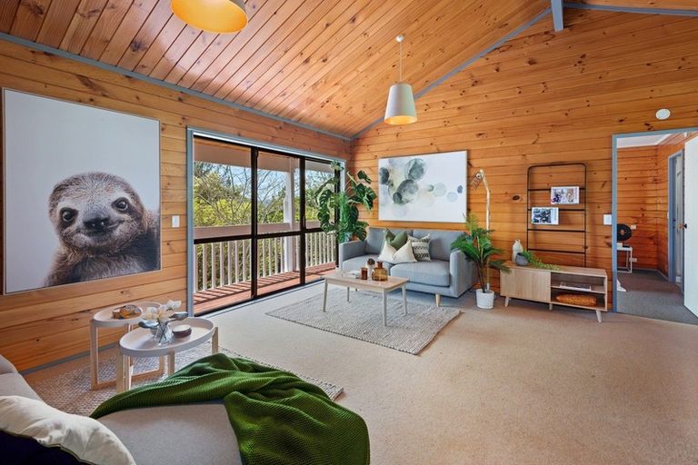 Photo of property in 15 Tikorangi Place, Morningside, Whangarei, 0110