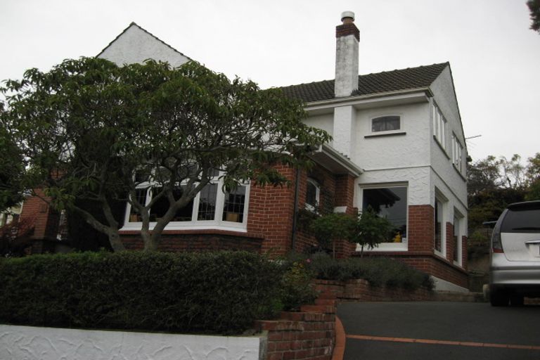 Photo of property in 17 Hart Street, Belleknowes, Dunedin, 9011