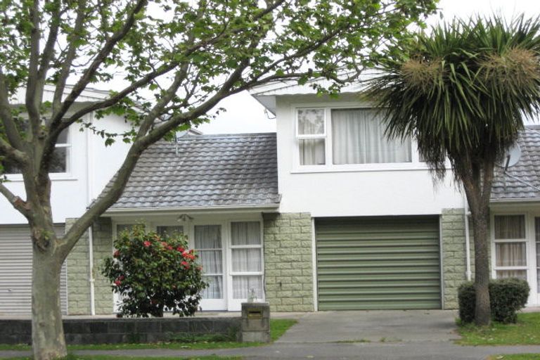 Photo of property in 25d Queen Street, Rangiora, 7400