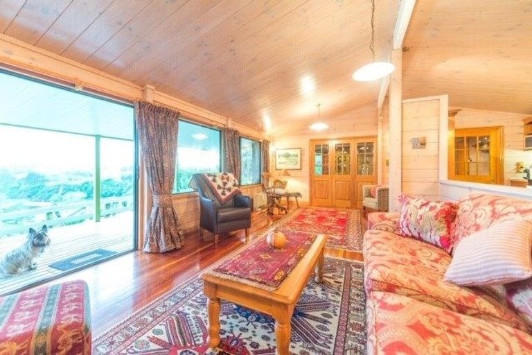 Photo of property in 21a Waiwera Place, Merrilands, New Plymouth, 4312