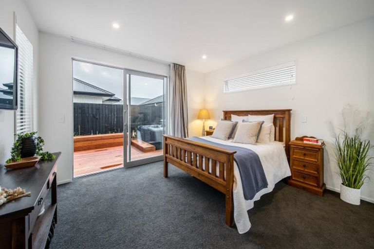 Photo of property in 2 Guyon Street, Marshland, Christchurch, 8083
