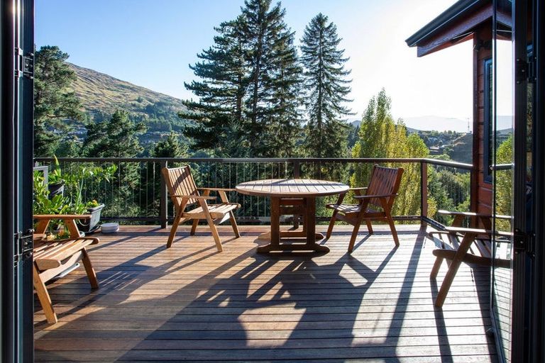 Photo of property in 67 Mcchesney Road, Arthurs Point, Queenstown, 9371