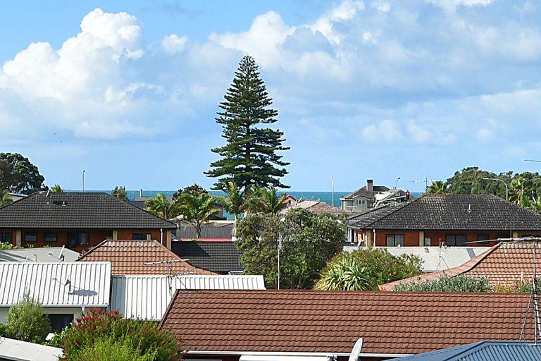 Photo of property in 303/252 Centreway Road, Orewa, 0931