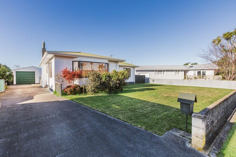Photo of property in 5 Laws Place, Pirimai, Napier, 4112
