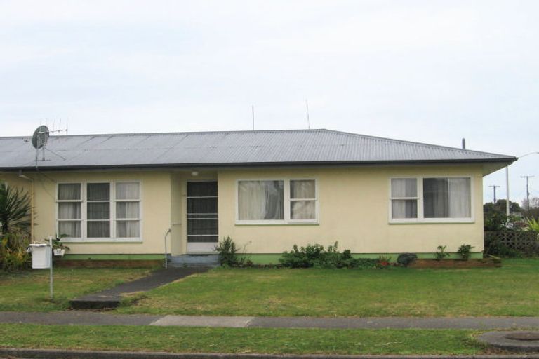 Photo of property in 10 Trevelyan Street, Onekawa, Napier, 4110