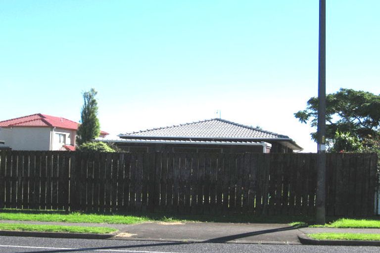 Photo of property in 48 Hutchinsons Road, Bucklands Beach, Auckland, 2014