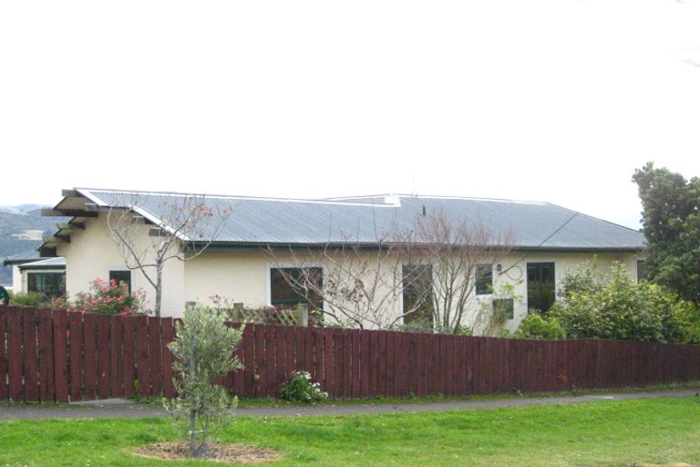 Photo of property in 2 Jane Street, Macandrew Bay, Dunedin, 9014