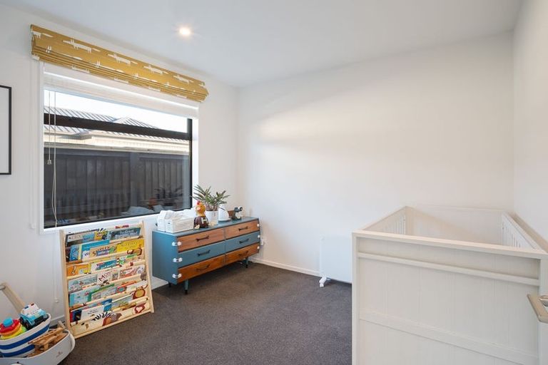 Photo of property in 4/21 Blakes Road, Belfast, Christchurch, 8051