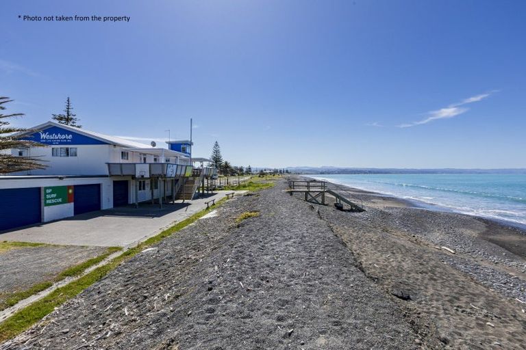 Photo of property in 124 Charles Street, Westshore, Napier, 4110