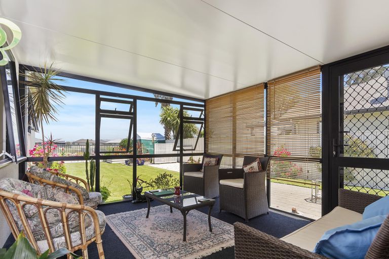 Photo of property in 1 Bree Court, Papamoa Beach, Papamoa, 3118