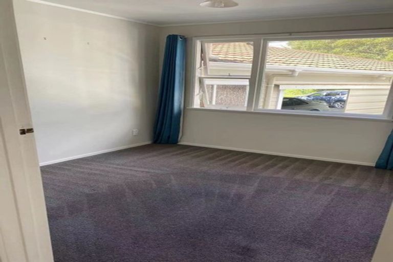 Photo of property in 8 Kay Drive, Blockhouse Bay, Auckland, 0600