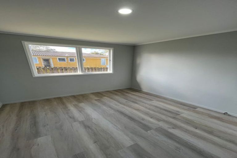 Photo of property in 7 Moncrieff Avenue, Clendon Park, Auckland, 2103