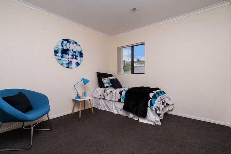 Photo of property in 37 Westglen Place, Ranui, Auckland, 0612